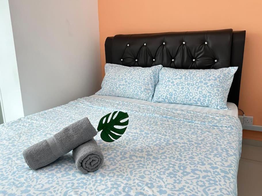 Superb Airport 2br Suite# Straits Intl# Msgchair Apartment Bayan Lepas