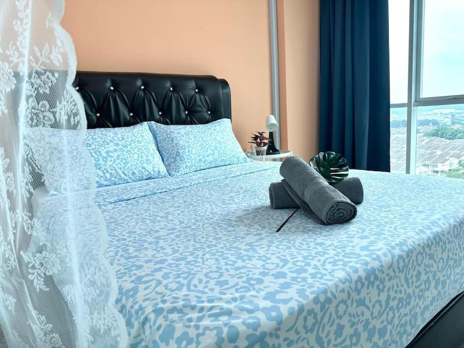 Superb Airport 2br Suite# Straits Intl# Msgchair Apartment